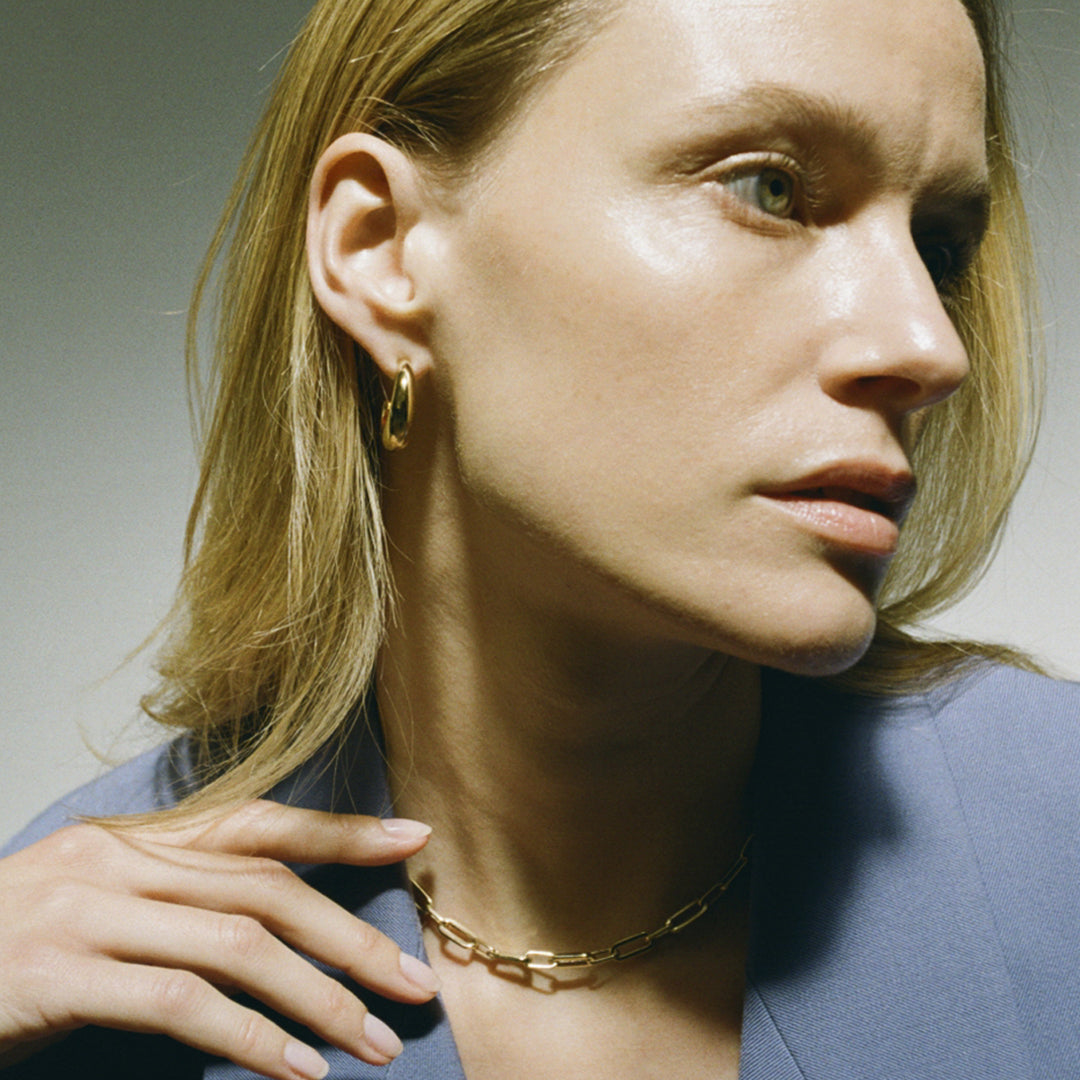 5_Courbure_Hoop_Earrings._Gold_Vermeil..jpg
