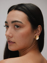 Consero Incurve Stud Earring. Large. Gold Vermeil