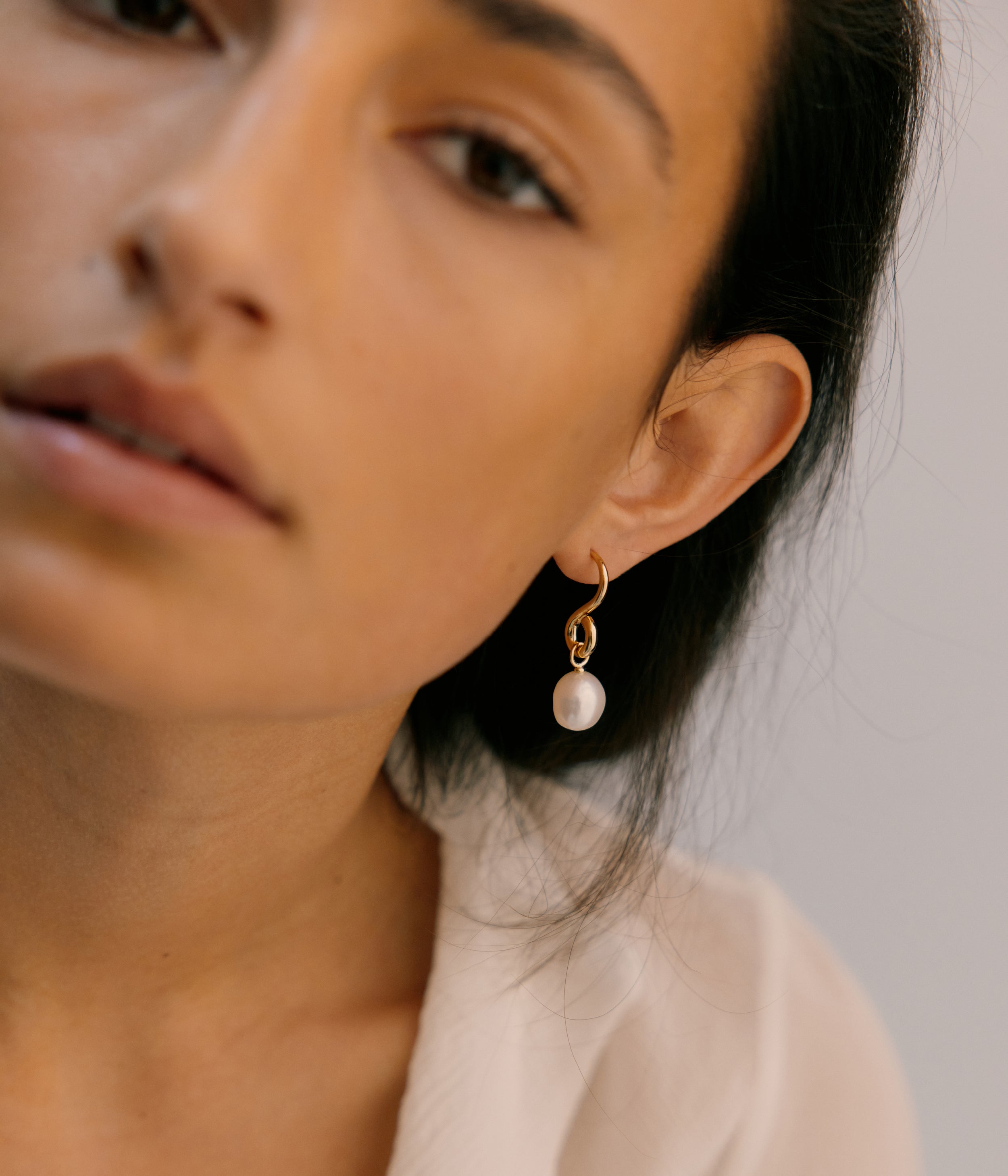 Oura Pearl Stud Earring. Gold Vermeil - Monarc Jewellery