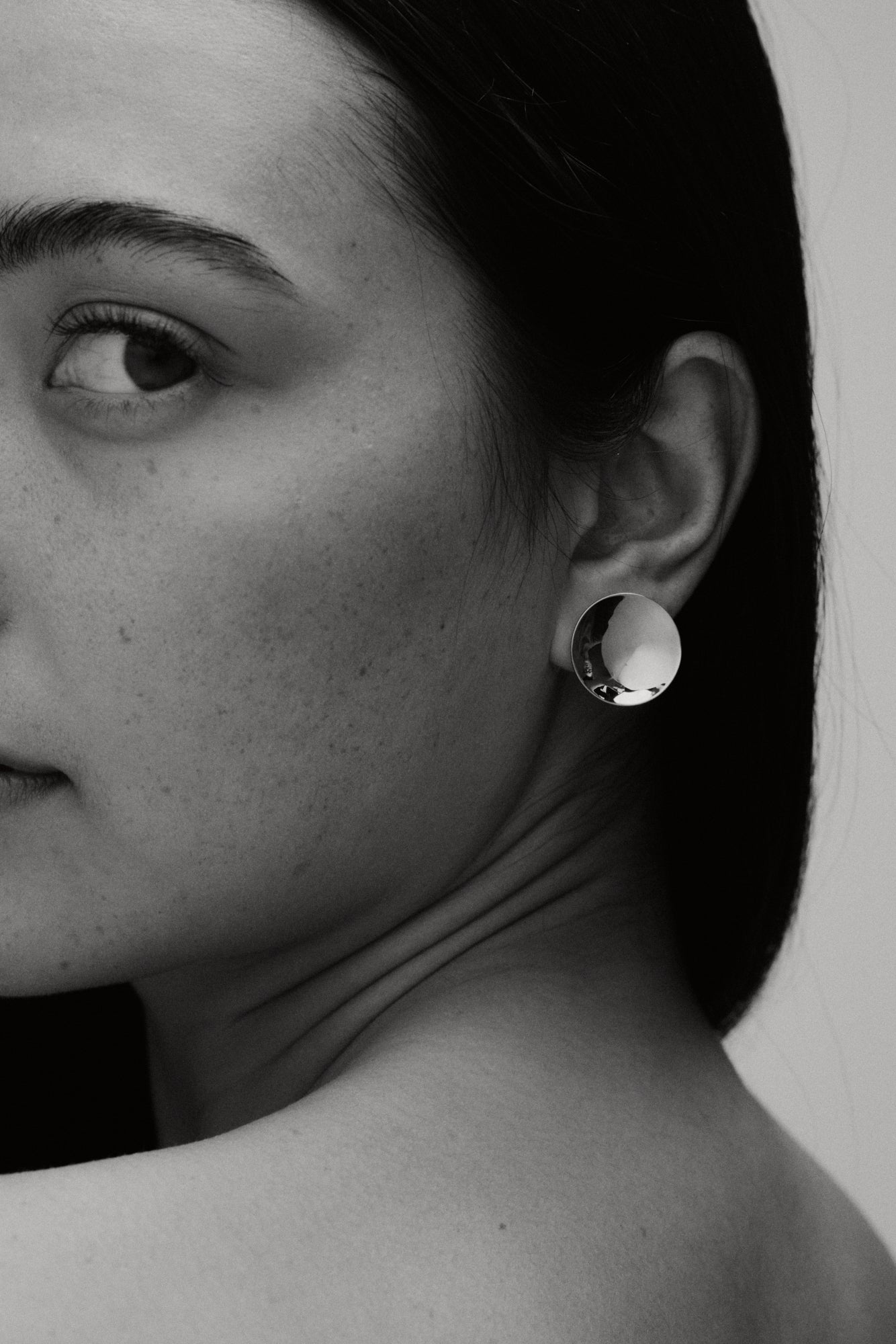 Consero Incurved Stud Earring. Large. Silver - Monarc Jewellery