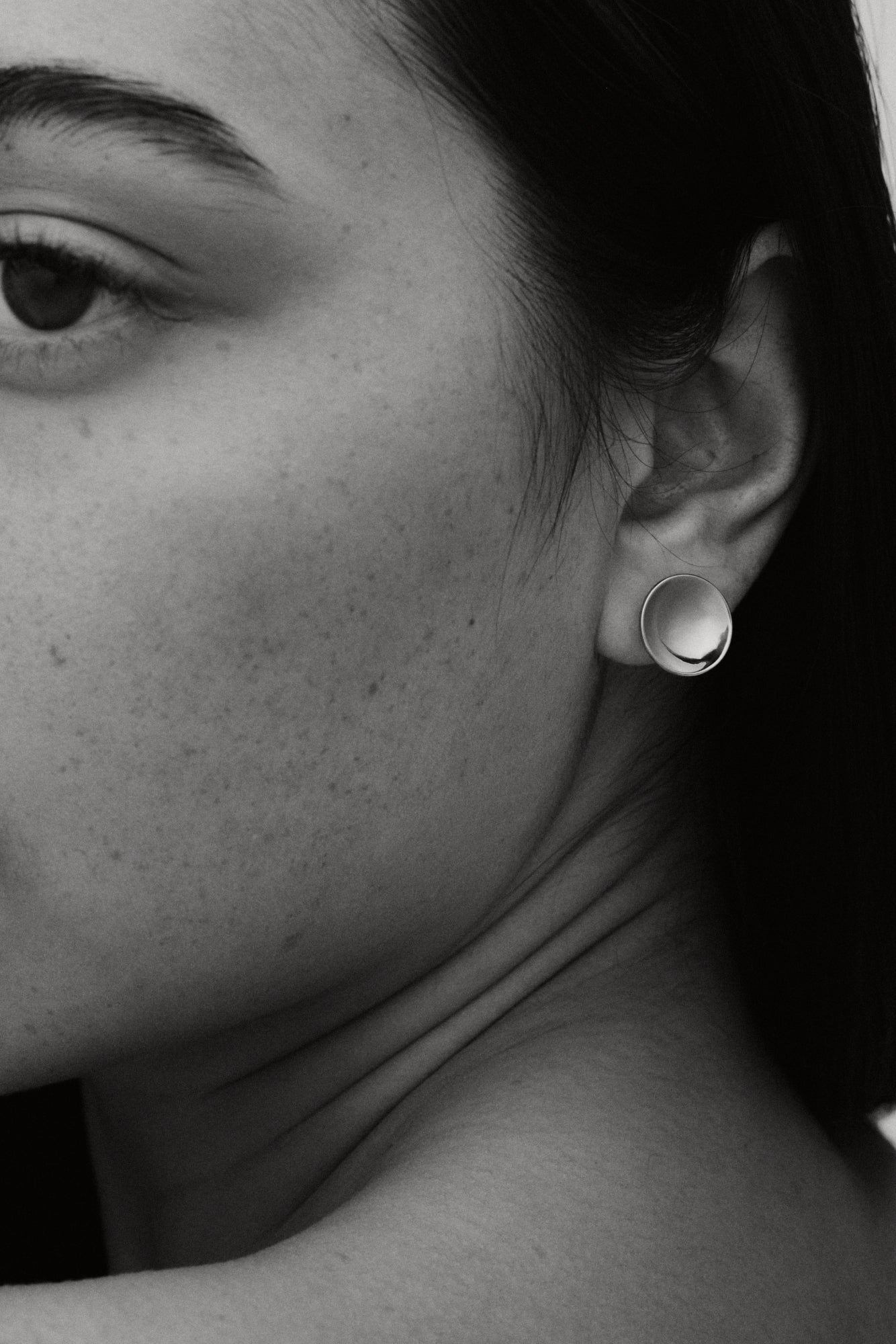 Consero Incurved Stud Earring. Small. Silver - Monarc Jewellery