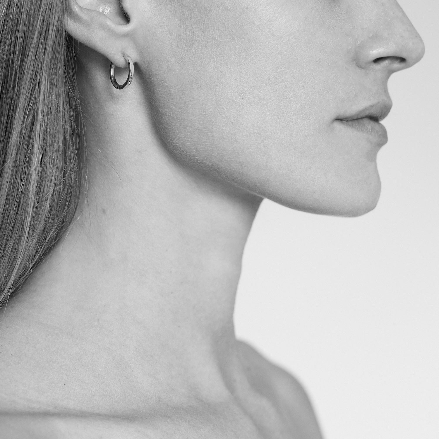 Virginia Huggie Hoop, Medium. Silver - Monarc Jewellery