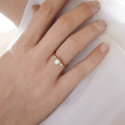 The Reine Diamond Trilogy Ring. 18k Yellow Gold - MONARC CONCIERGE