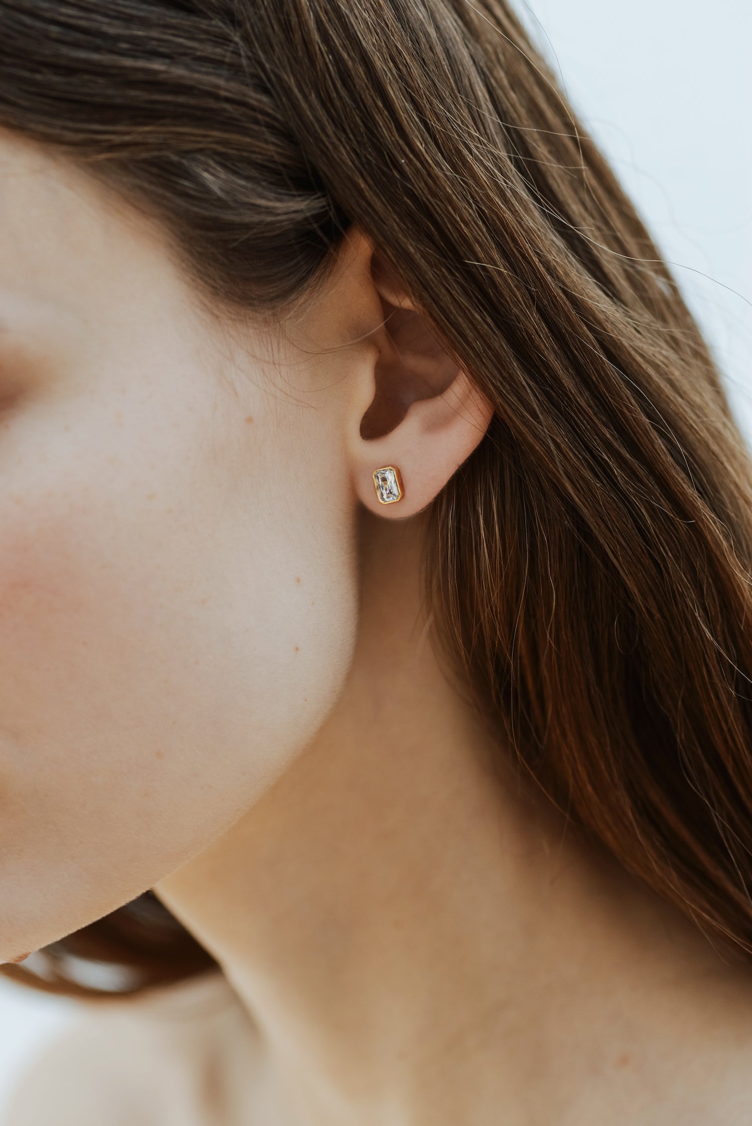 Thea Solitaire Diamond Earrings. 9k Yellow Gold - Monarc Jewellery